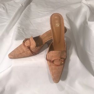 Stuart Weitzman Kitten Heels
